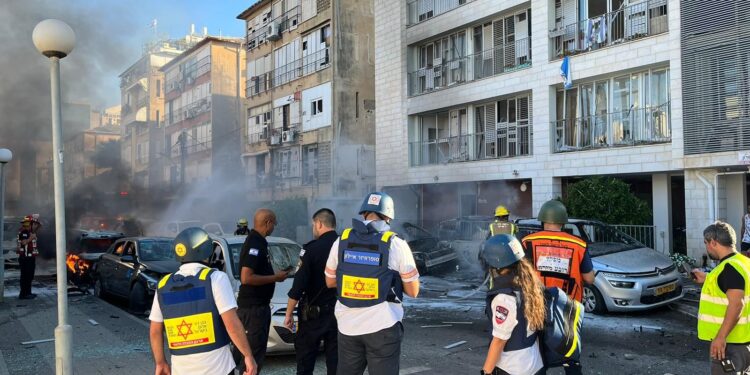 Hamas, İsrail’e operasyon: İsrail’de Savaş ilan edildi